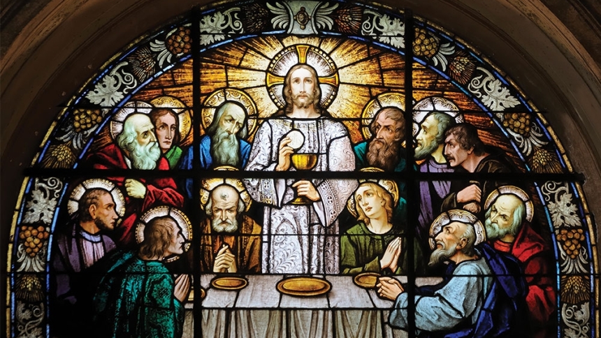 stain glass depicting last supper